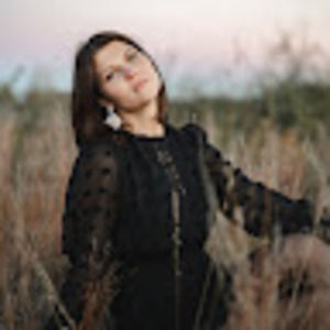 Meet your Posher, Alexandra